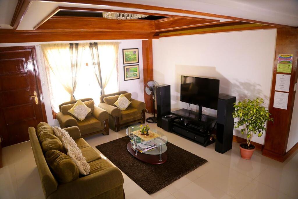 باسكو Florabells Iraya Guest House - Batanes المظهر الخارجي الصورة