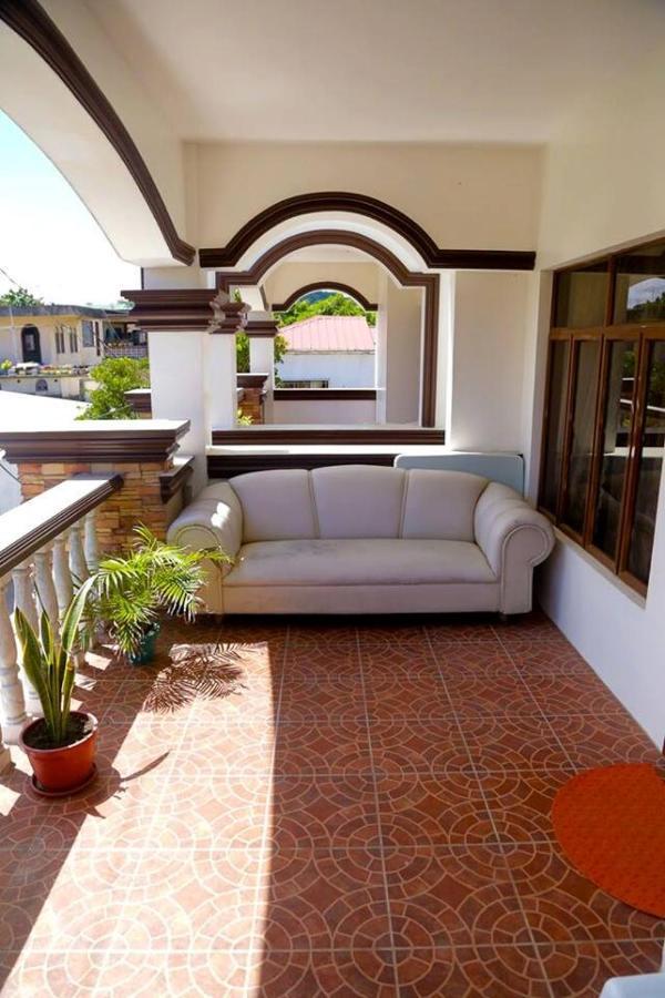 باسكو Florabells Iraya Guest House - Batanes المظهر الخارجي الصورة